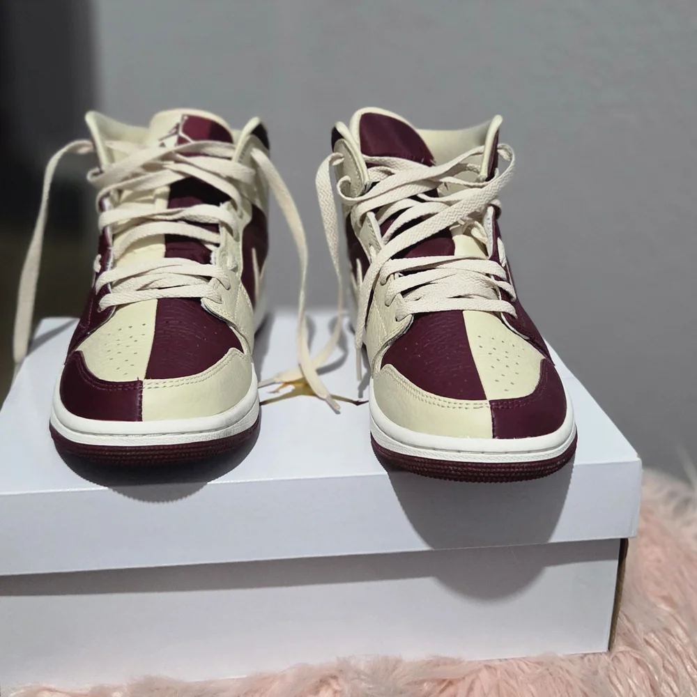 Jordan Women's Cream and Burgundy Sneakers - Picture 5 of 8